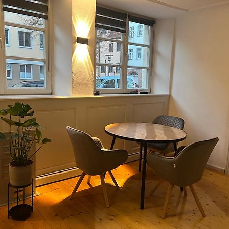 Altbau Charme In Der Nuernberger Innenstadt Экстерьер фото