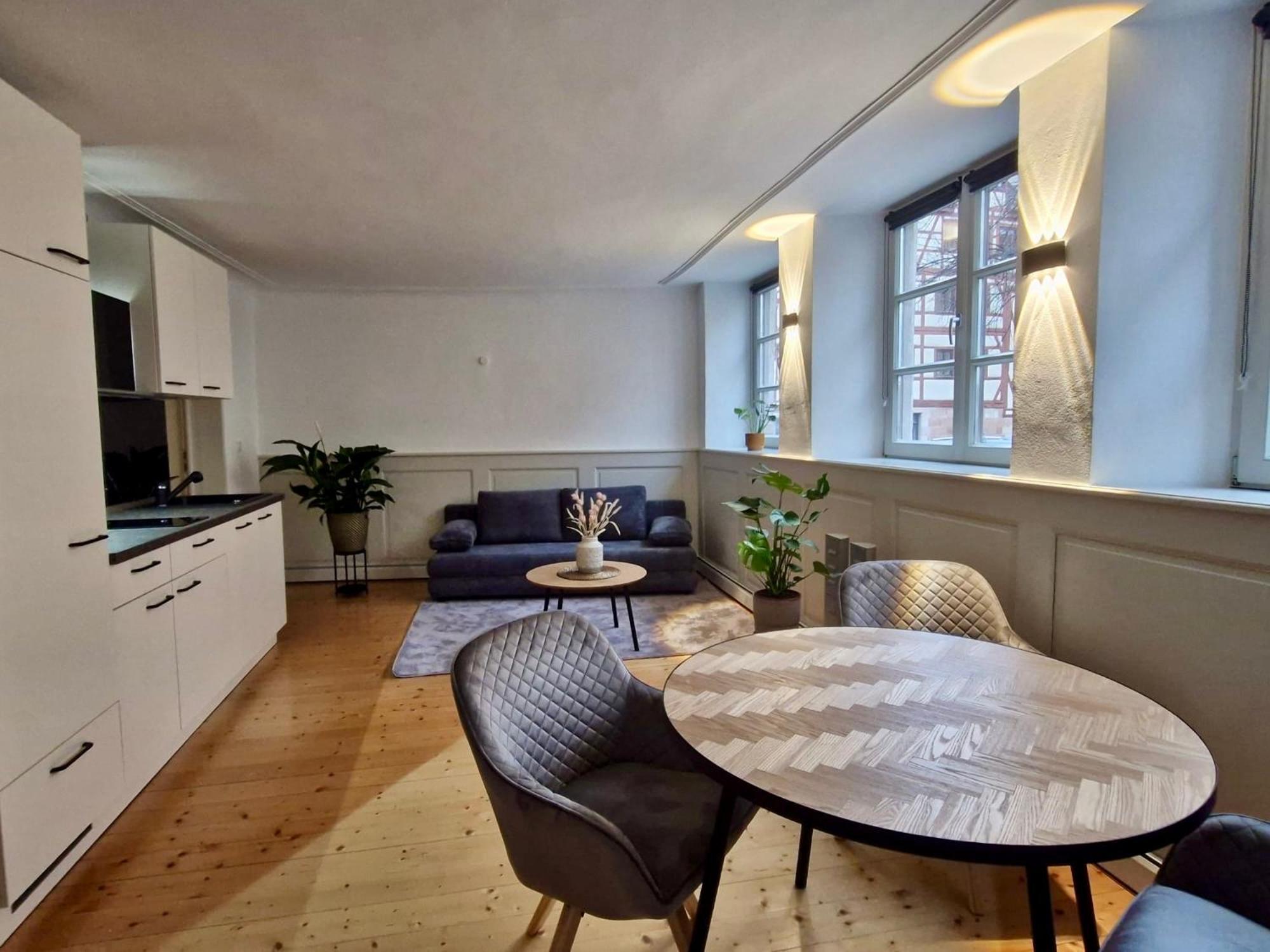 Altbau Charme In Der Nuernberger Innenstadt Экстерьер фото