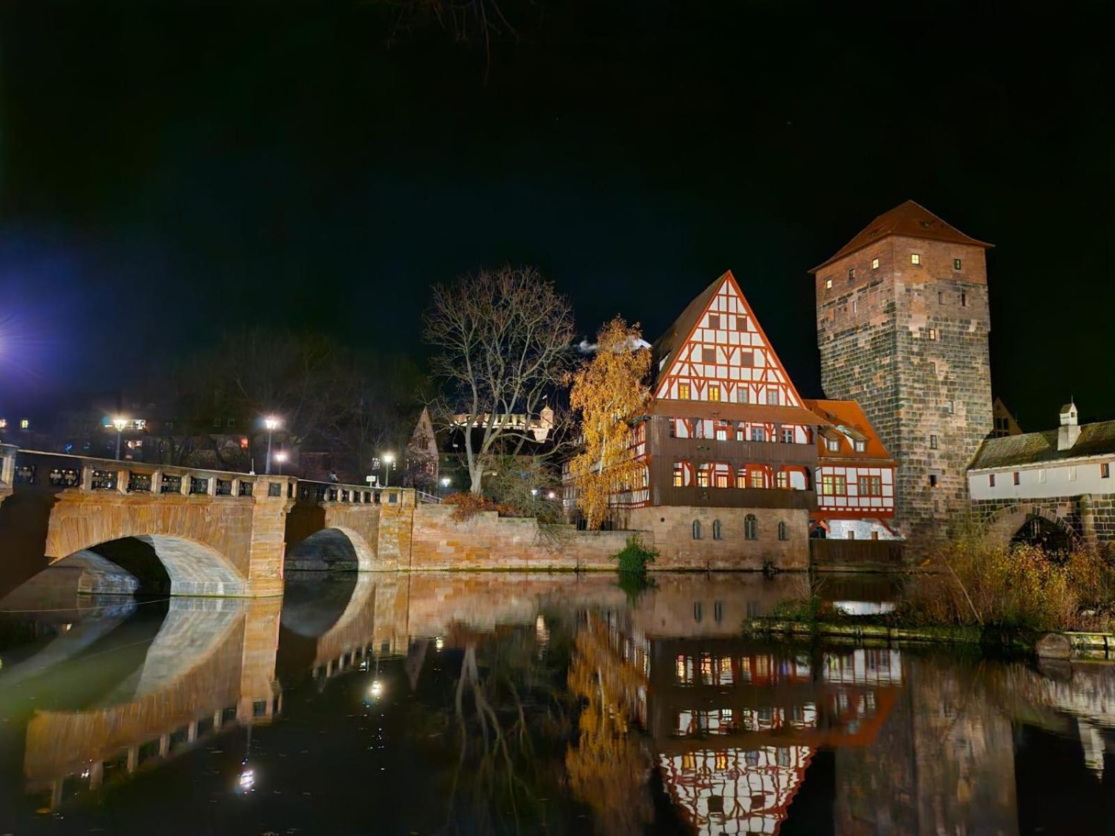 Altbau Charme In Der Nuernberger Innenstadt Экстерьер фото